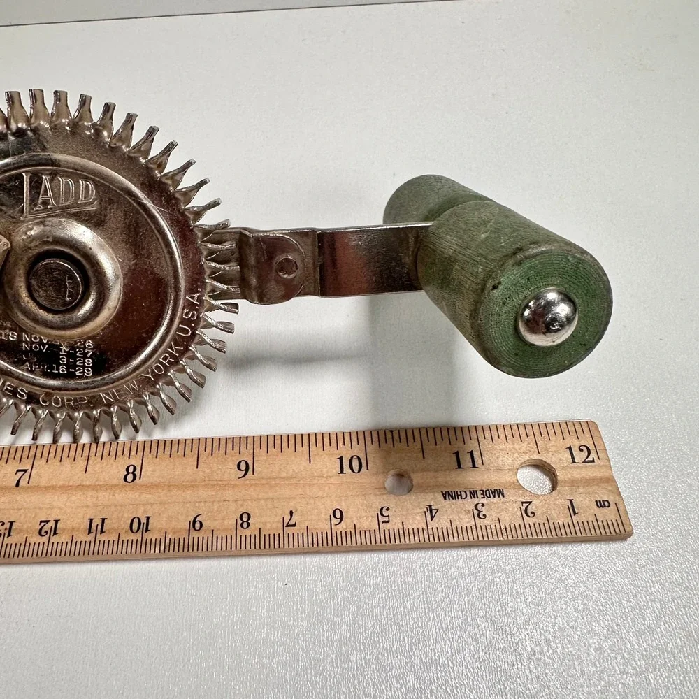 VTG Ladd‎ Egg Beater Hand Mixer Unisex Green Antique Hand Crank Kitchen Tool